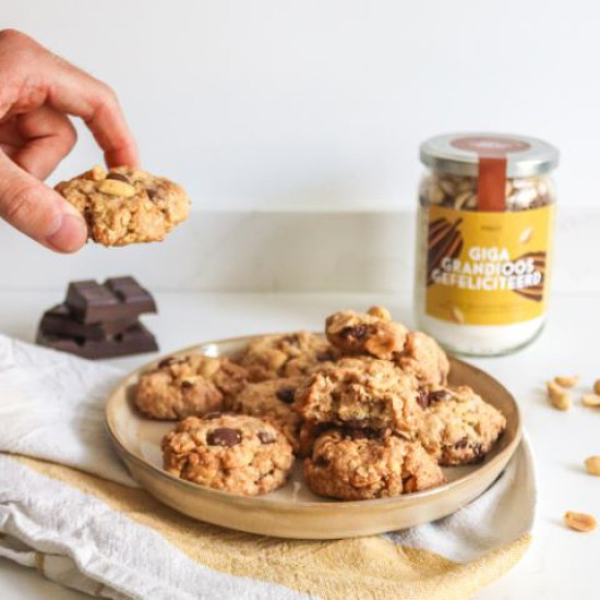 Giga grandioos gefeliciteerd – choco pinda koekjes